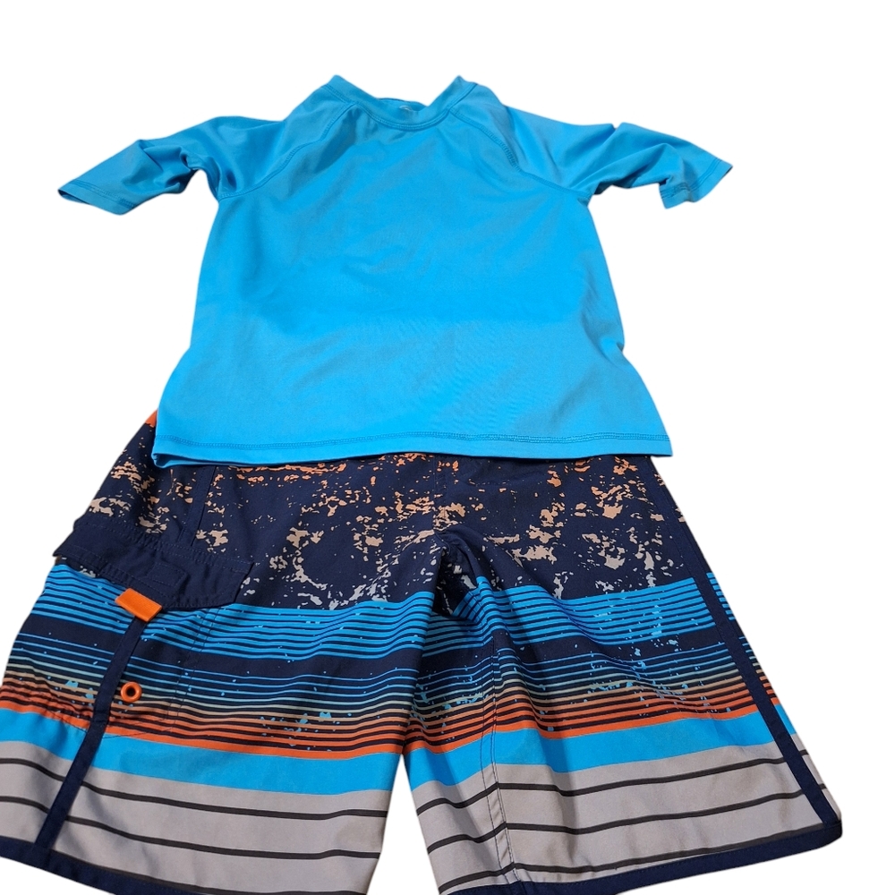 Pre-Owned Wonder Nation Boys short sleeve blue Rashguard & Swim Trunks 10-12 Lar